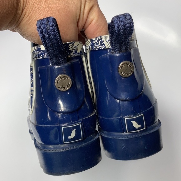 Sakroots navy rhyme ankle rain boots size 7 - Picture 5 of 10